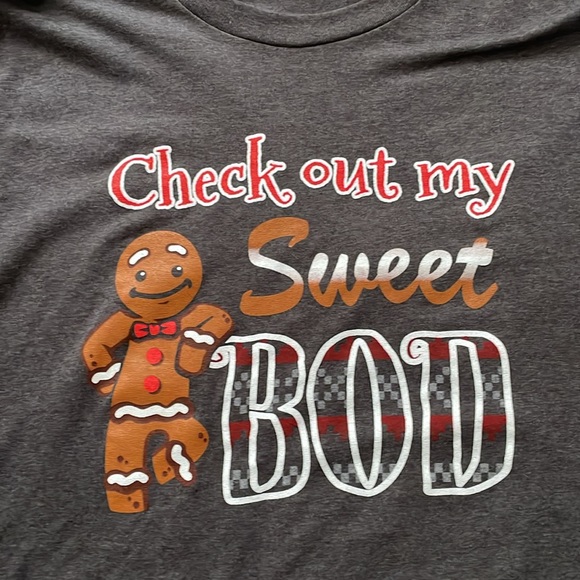 Gingerbread Christmas tee - Picture 2 of 5